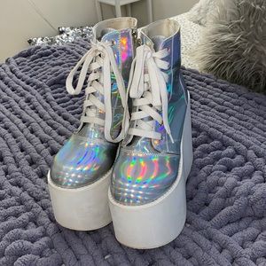 Platform high top sneakers